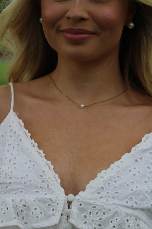 Dainty Pearl Necklace