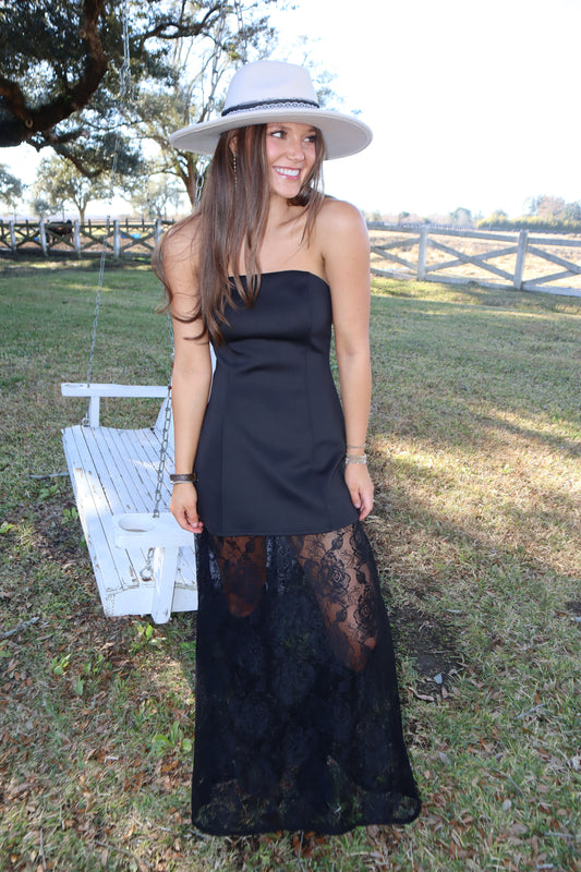 Dolly Lace Maxi Dress- Black